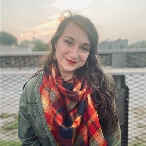 Meet your Posher, Christina